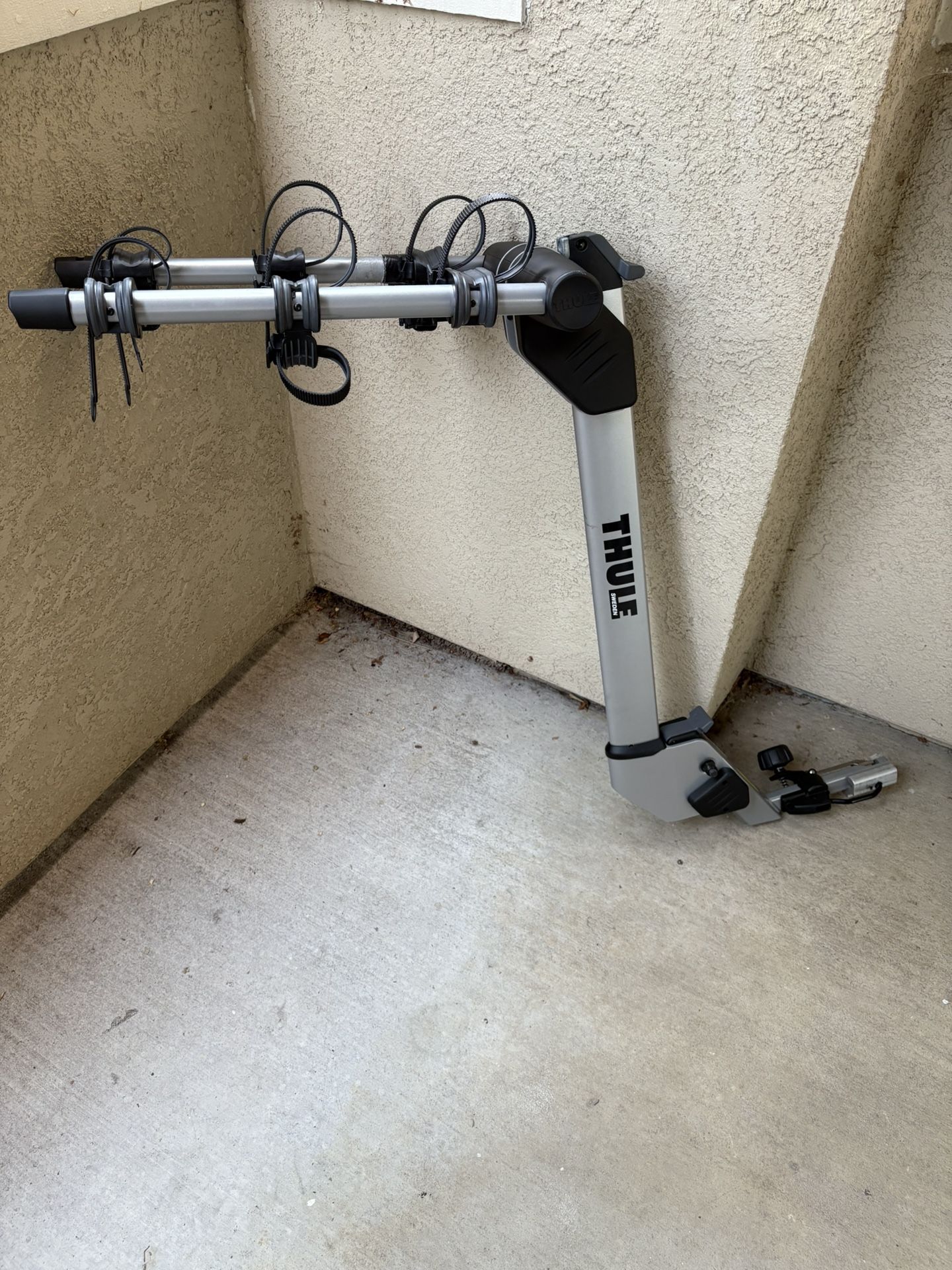 Thule Helium Pro Bike Rack (Great Condition) 
