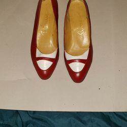 Vintage Slip On Shoes. Womens.