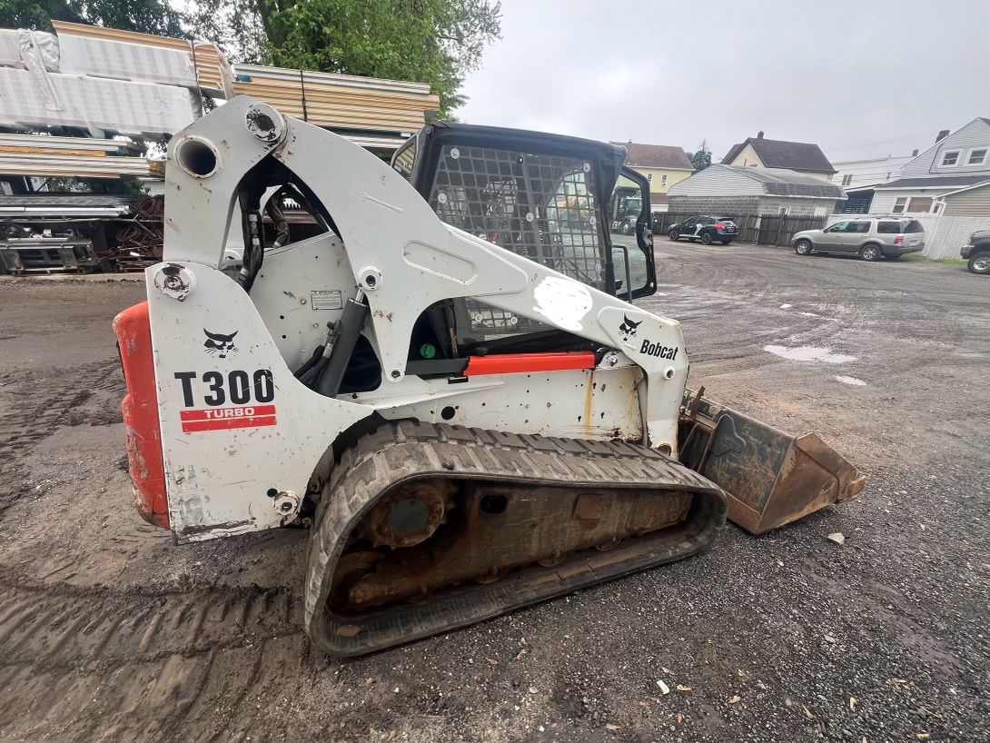 Bobcat T300 & T190 Skid Steers – Great Condition