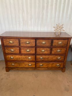 Dresser solid Wood