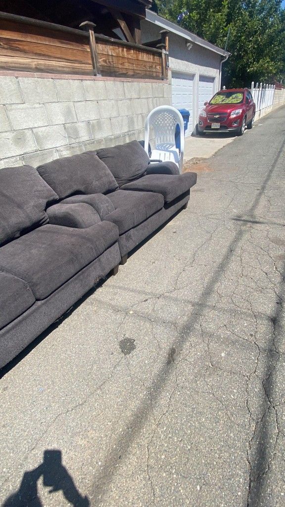 Free Couches for Sale in Pico Rivera, CA OfferUp