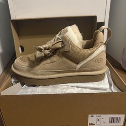 UGG Lowmel size 6