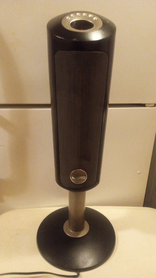 Space Heater Works Great Cash Only Pick Up In Brookhaven Pa 19015 FCFS