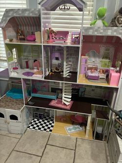 Doll house