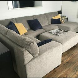 Ballinasloe Platinum RAF Sectional / couch 1199