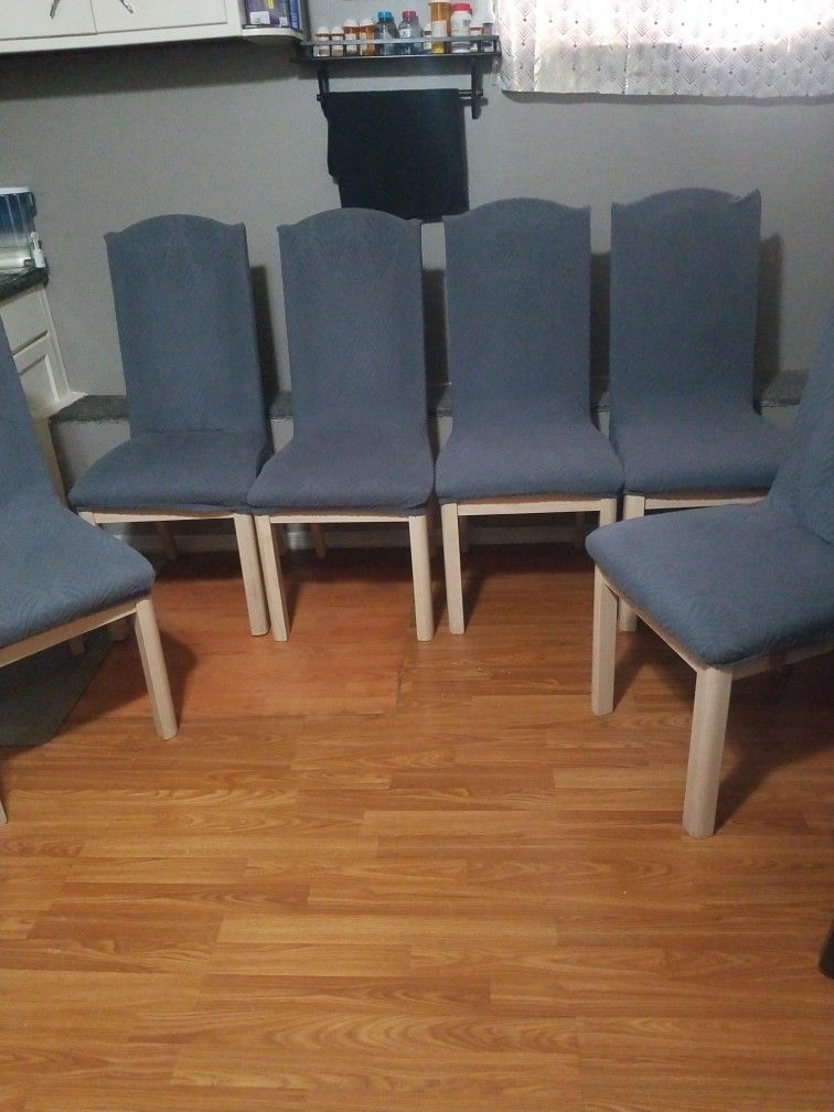 6 Chairs And One Table