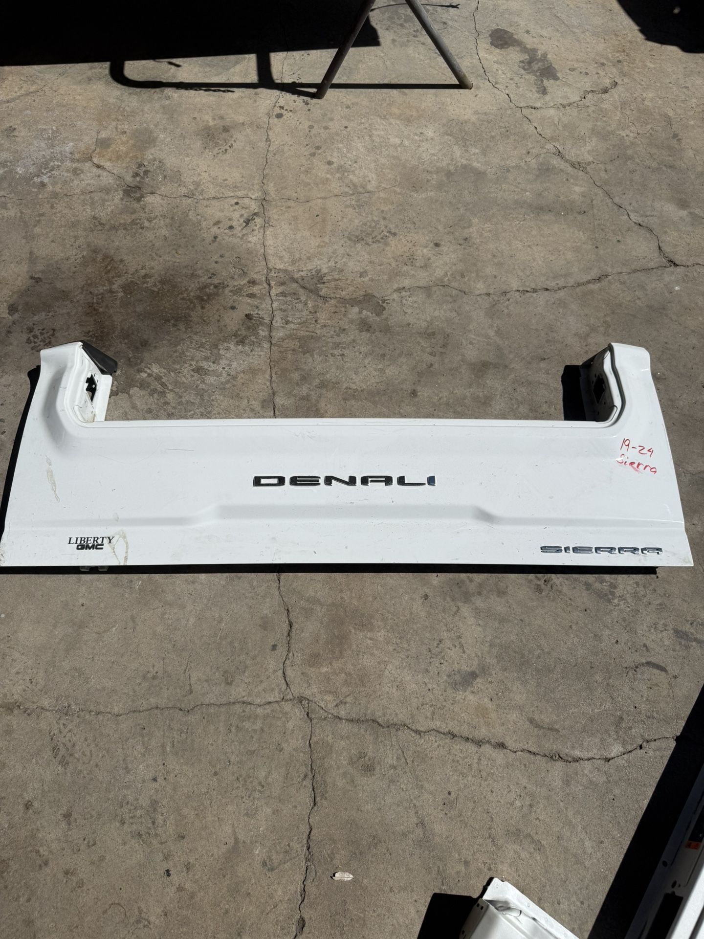 Gmc Sierra Tailgate
