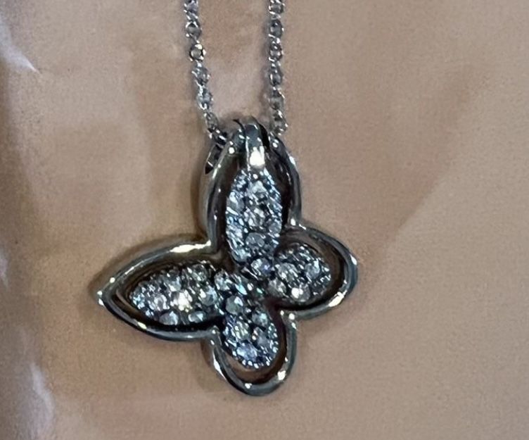 Bling rhinestone Butterfly Necklace NEW!!