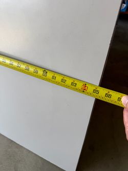 Formica Counter Top $20 good for a garage Has a small crack on one side