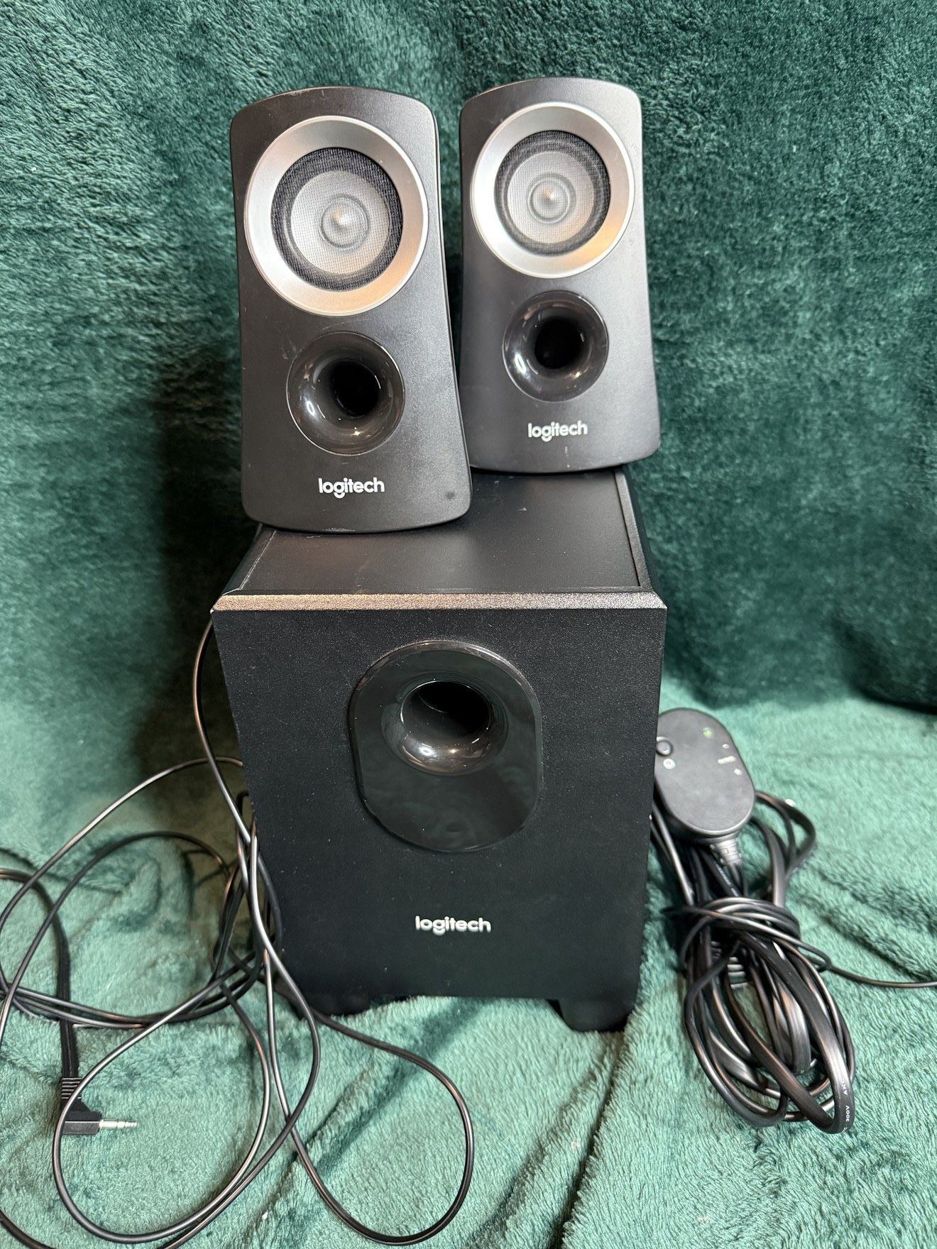 Logitech Speakers & Subwoofer for Computer