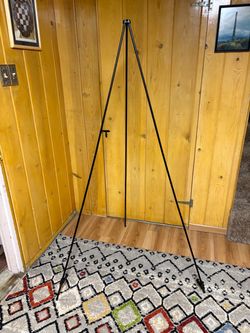 Portable Display Easel with Carrying Bag – Adjustable Folding Tripod