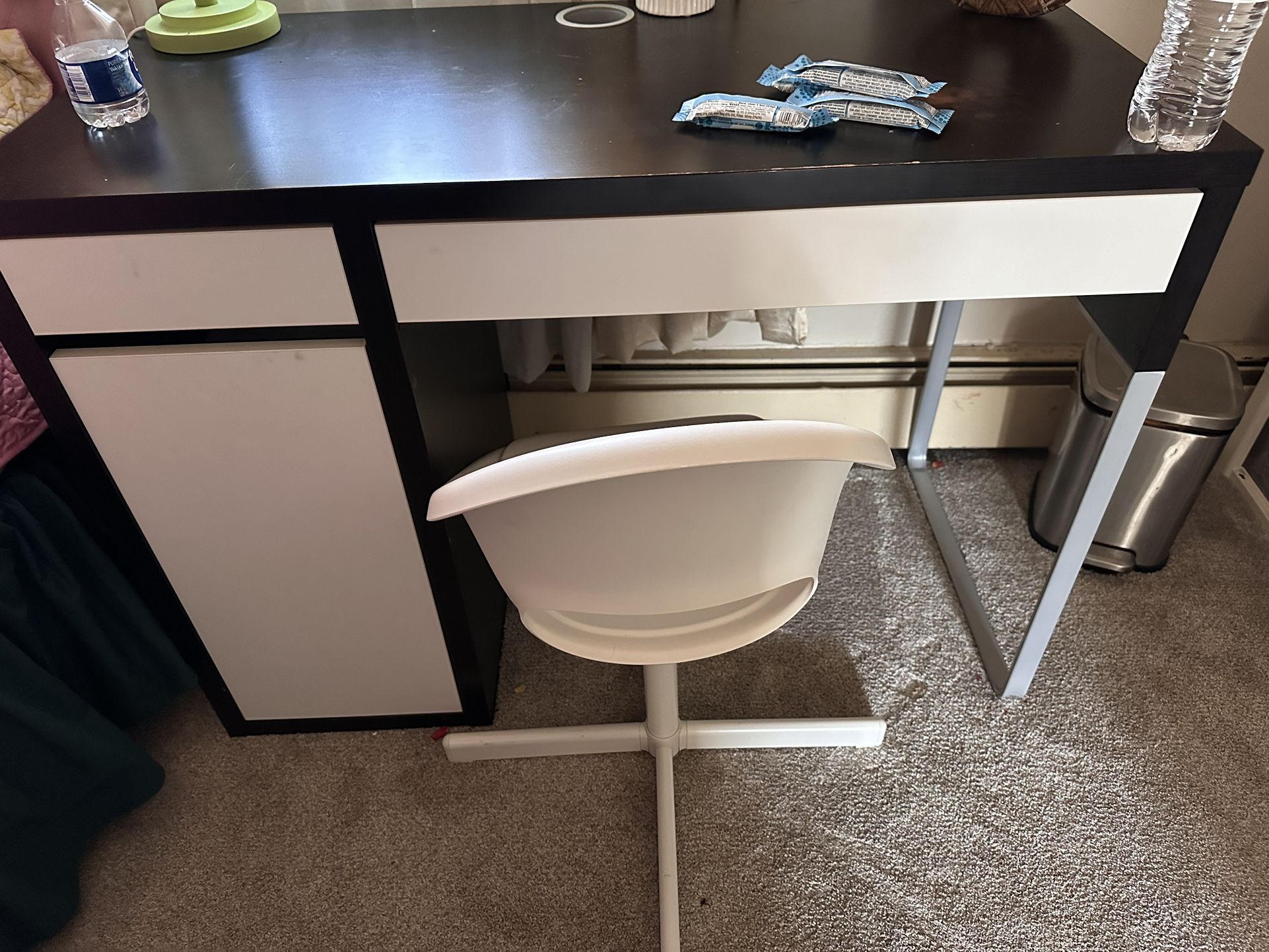 Computer Table Desk And Chair.