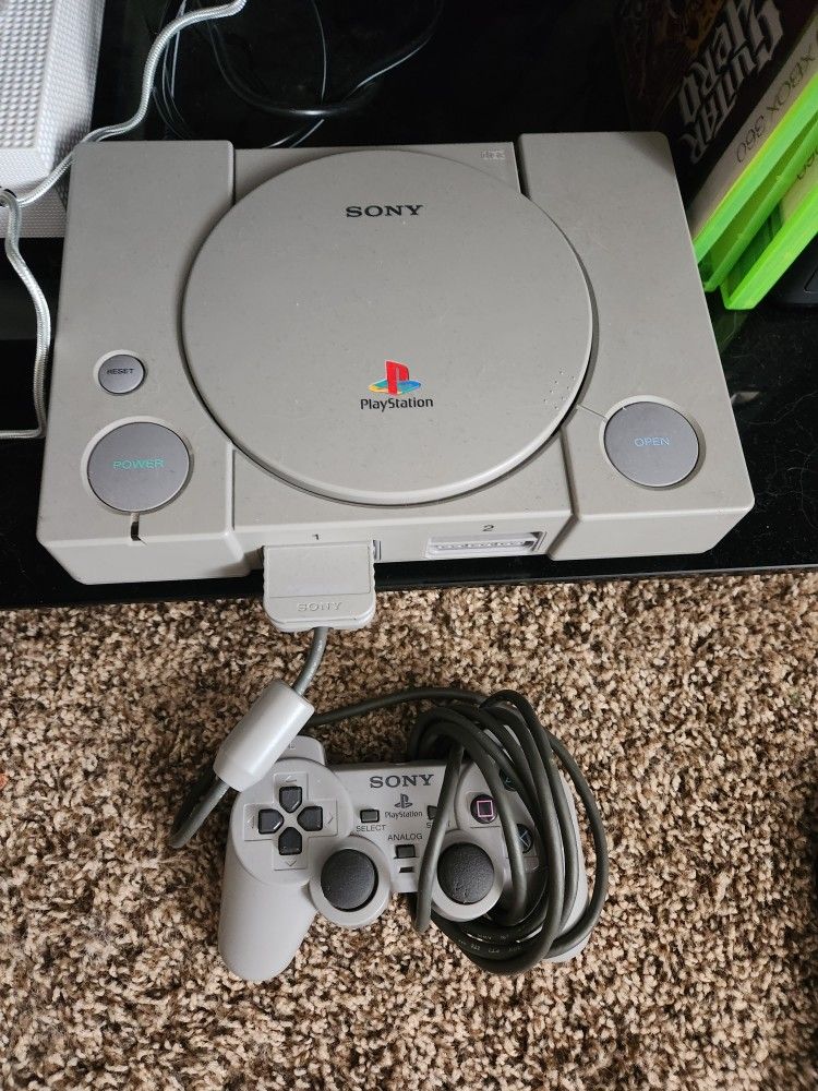 Ps1 With Blockbuster Rental Case
