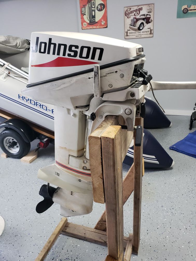 Johnson 15 hp Boat Motor Outboard J15RCIS