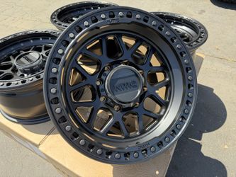 18x9 -12mm 8x6.5 KMC GRS Wheels Dodge Ram 2500 Rims 3500 Silverado Sierra Chevy GMC