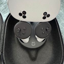 Meta Quest 3s With Case