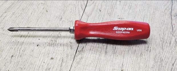 Snap-on Tools  #2 Phillips Hard Handle Screwdriver SDDP42IRA