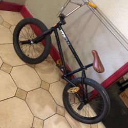 Custom bmx bike