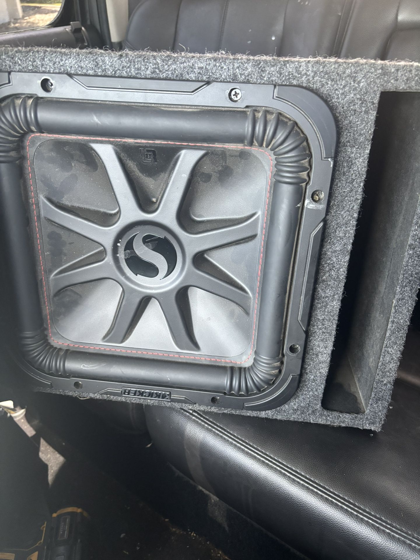 Kicker 12 Inch LR7