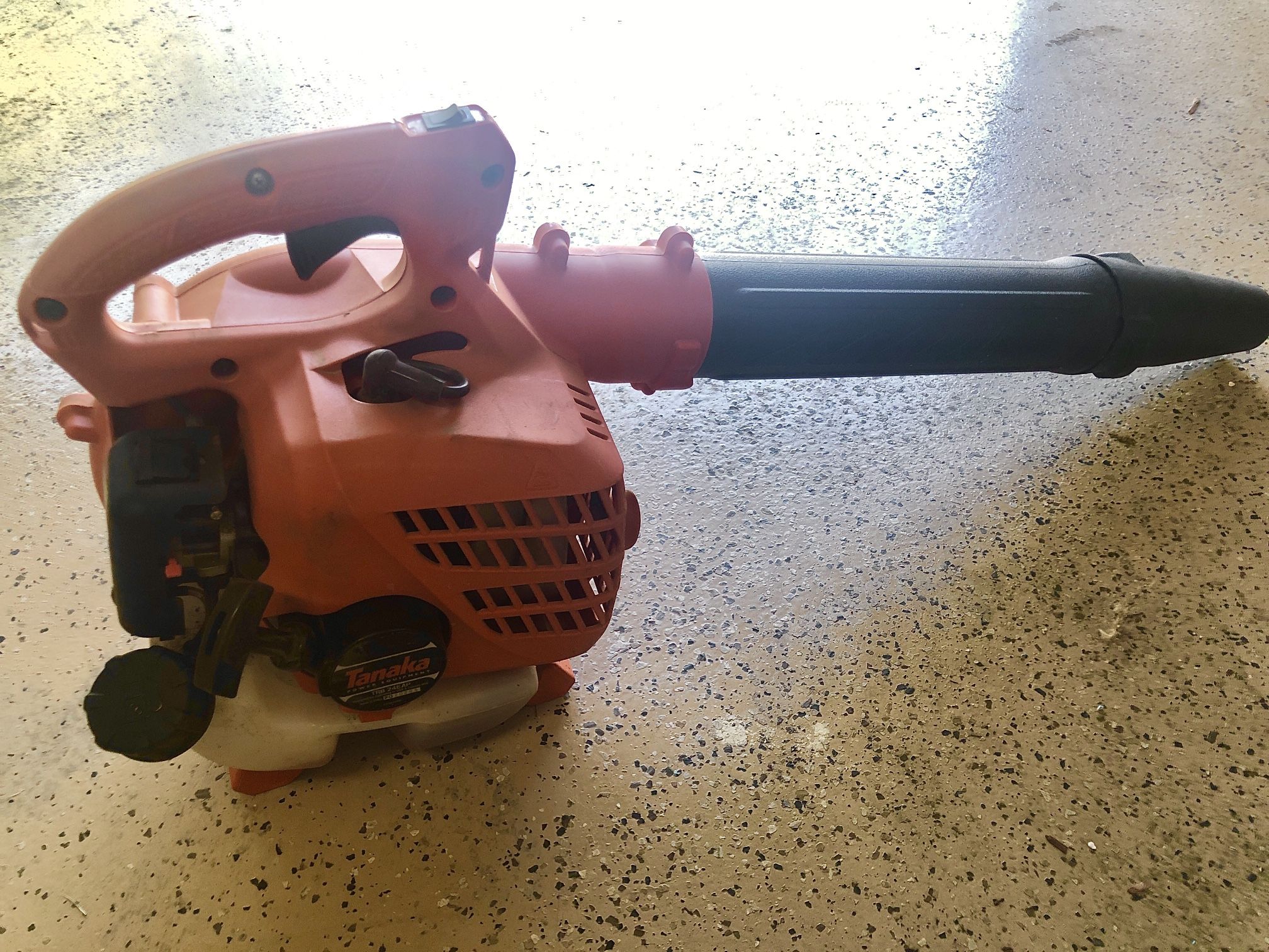 Tanaka Leaf Blower