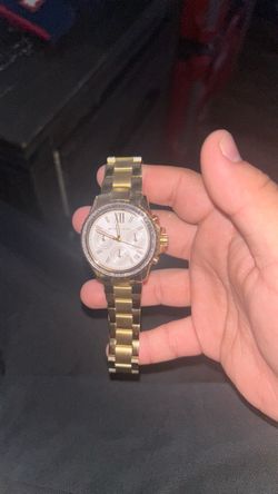 Michael kors gold watch