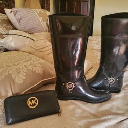 Michael Kors Rain Boots And Wallet 