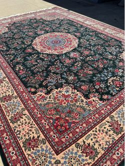 Vintage Persian handmade 10 x 14 beautiful colors amazing Rug