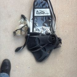 U.S. Divers Snorkel Set with Tusa Sport Travel Bag Title: U.S. Divers Snorkel Gear Set - Size Medium (Men’s 7-10
