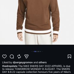 Nike SNKRS DAY 8.8.22 Limited Addition brown crewneck sweatshirt. 