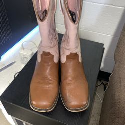 Girl boots