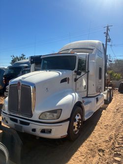 2014 Kenworth T660 Sleeper Truck