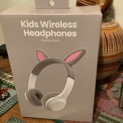 KIDS WIRELESS HEADPHONES (BUNNY EARS)