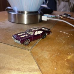 Vintage Toy 1969 Oldsmobile Redline Hot Wheels 442 Rare Magenta  Die cast Car 