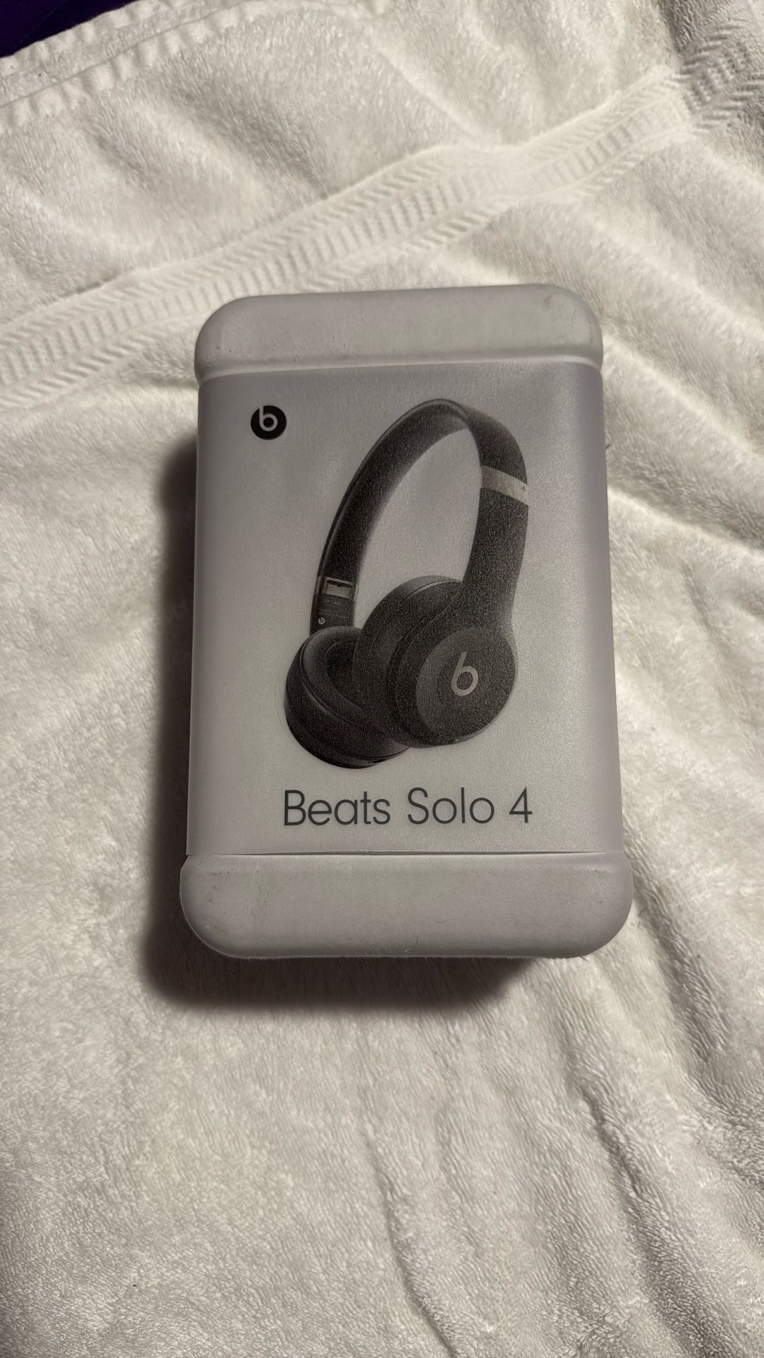 Beats Solo 4