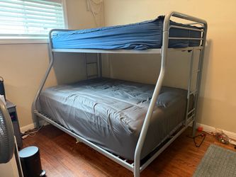 Full/twin bunk bed