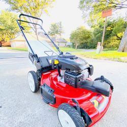 Toro Recycler High Wheel 20378 22 in. 149 cc Gas Self-Propelled Lawn Mower (LIKE NEW) 