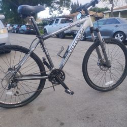 Bicycle 26 Trek Mountain Bike 