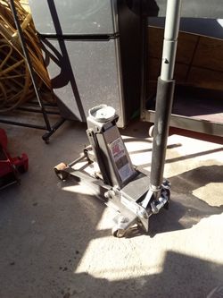 Floor jack