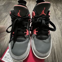 Jordan 4 