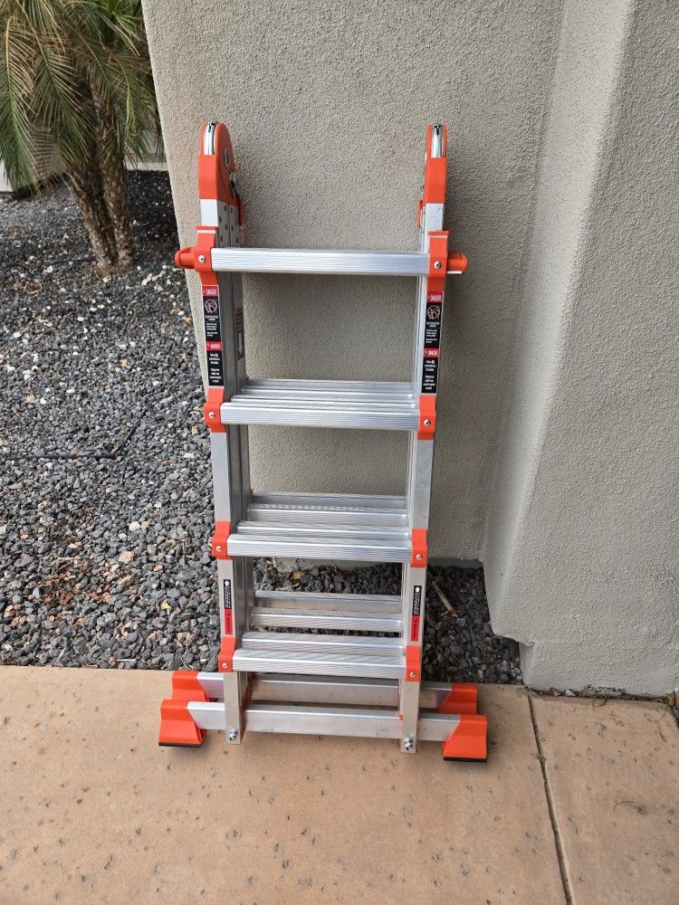Ladder - Extendable/Adjustable