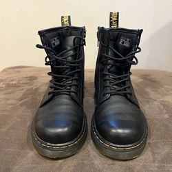 Dr Martens  black Air Wair boots size 3Y