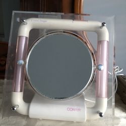 Vintage Conair  Lighted Make Up Mirror With Square  Lucite Frame