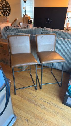 2 leather stools amazing condition