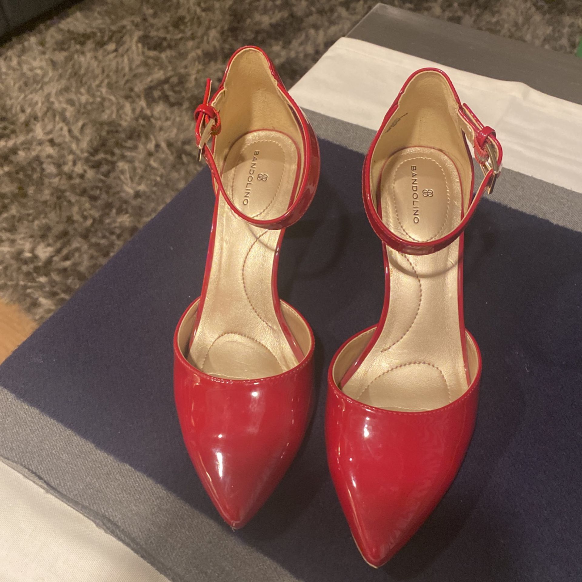Women’s Size 7 Bandolino Red Heels 