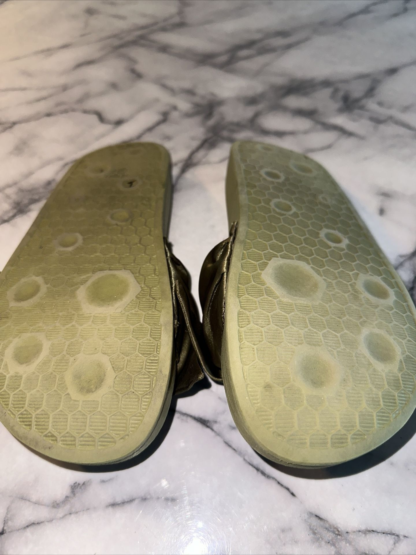 2017 Fenty Puma Olive Bow Slide Rihanna uk5 us7 8 Slides Sandals Shoes