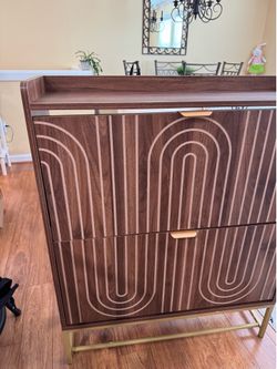 Free Shoe storage cabinet