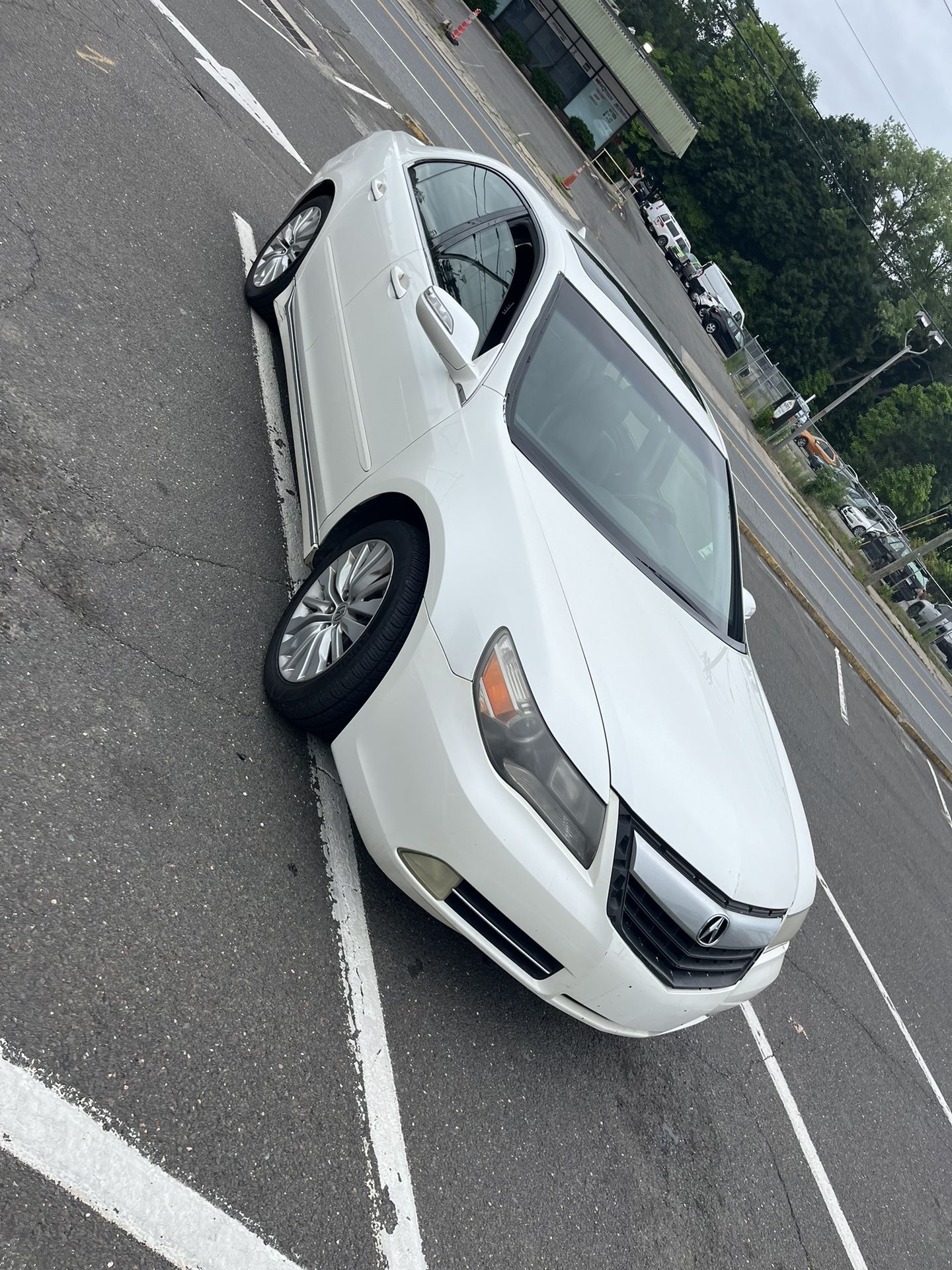 2011 Acura RL