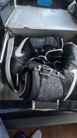 nike ski boots size 10.5