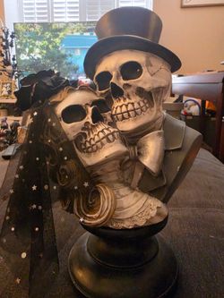 Halloween Home decor Tj Maxx couple
