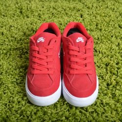 Men's Size 8 Nike SB GTS x SUPREME (Very Popular)